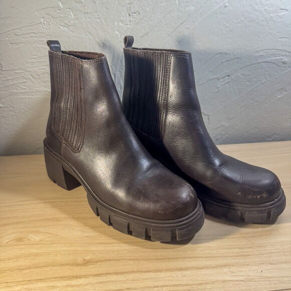 Steve Madden "Hayward" Platform Chelsea Boots - Picture 1 of 11